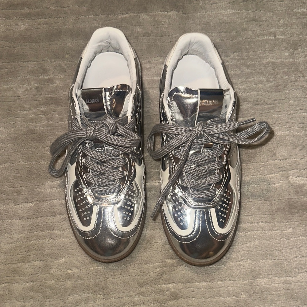ALOHAS Silver and Gray Women's Sneakers